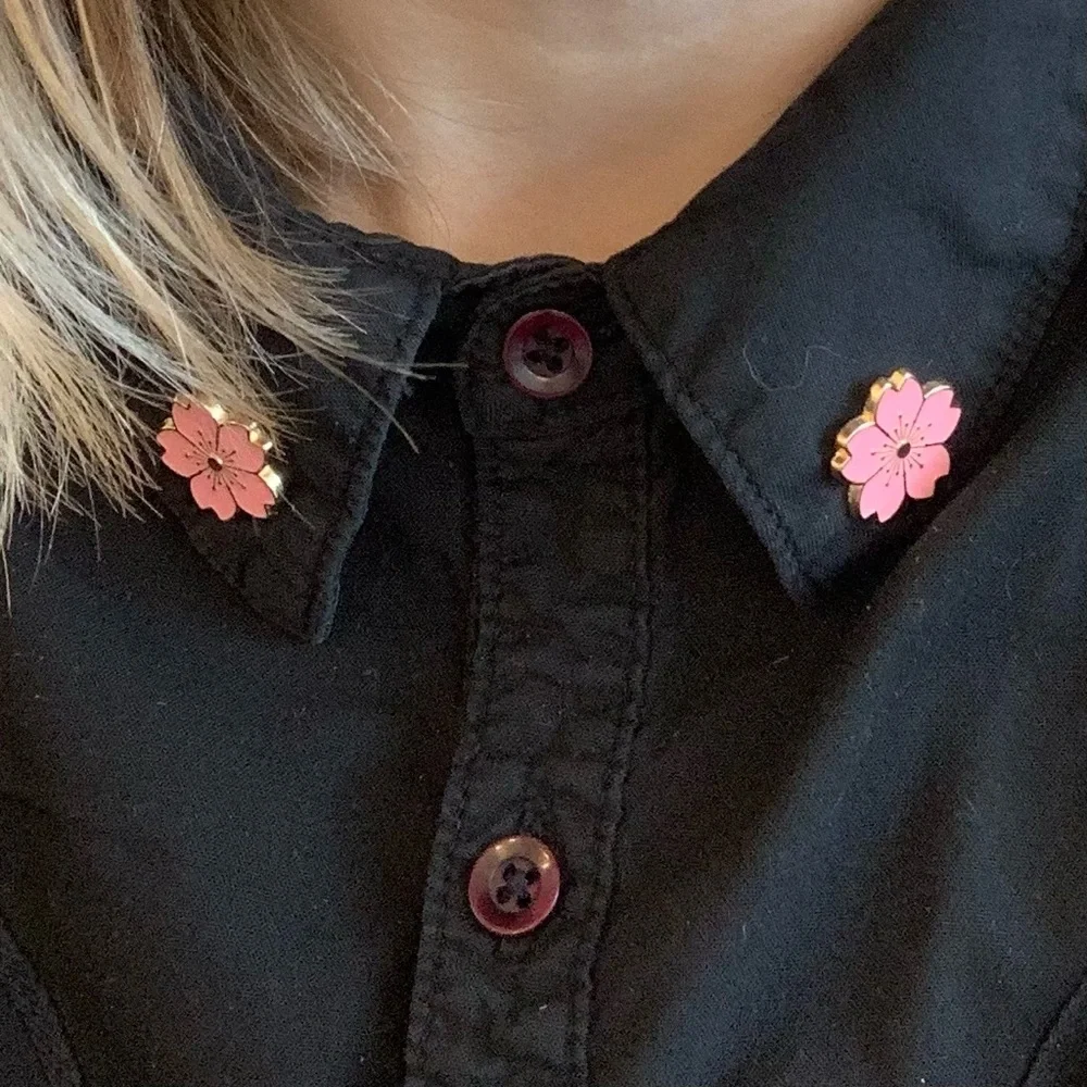 Cute cherry blossom pins - Set of 2 - Picture 1 of 3